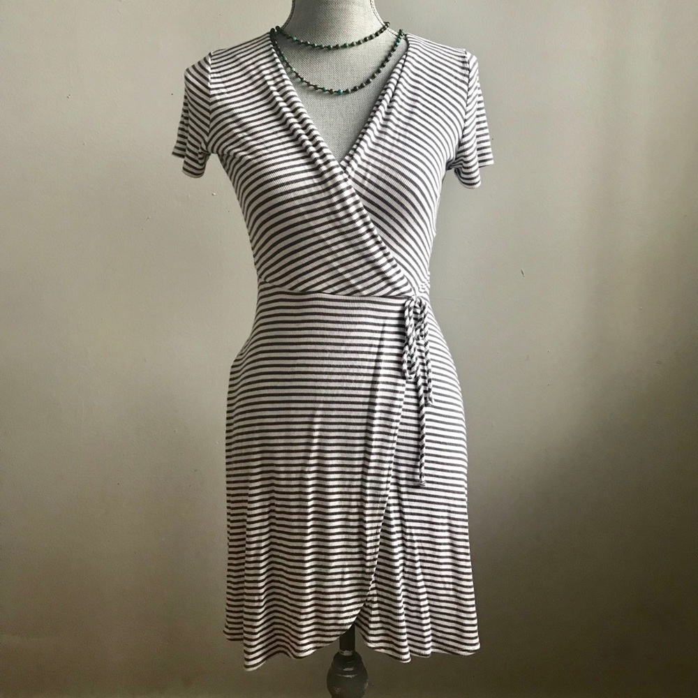 EVERLY Striped Knit Wrap Dress Sz S